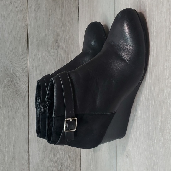 Vionic Women Shasta Ankle Leather Wedge Boots shoes sz 7 - Picture 2 of 16